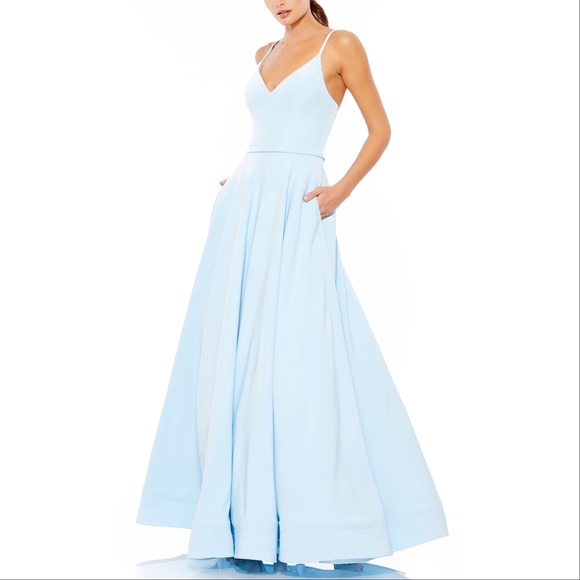 Mac Duggal Ieena 48855 V-Neck Classic Ballgown - Picture 1 of 10